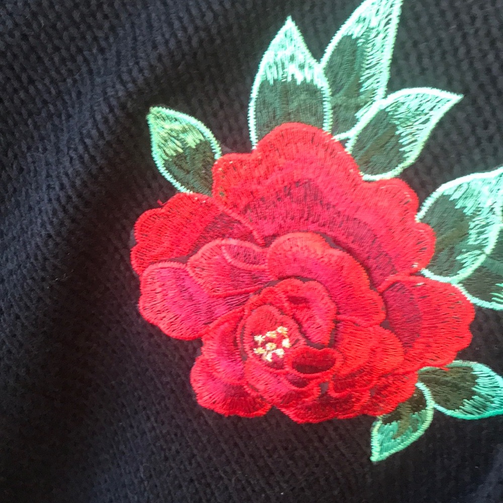 Customized Yoon sweater - Picture 2 of 8